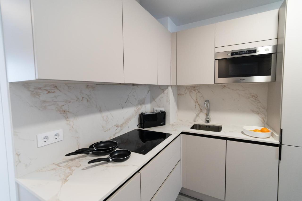 Riam Suites Apartamentos Лос-Паласьос-і-Вільяфранка Екстер'єр фото