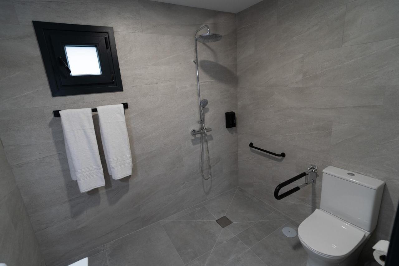 Riam Suites Apartamentos Лос-Паласьос-і-Вільяфранка Екстер'єр фото