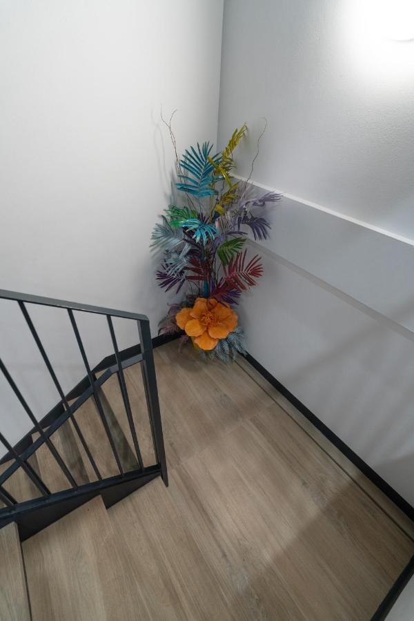 Riam Suites Apartamentos Лос-Паласьос-і-Вільяфранка Екстер'єр фото