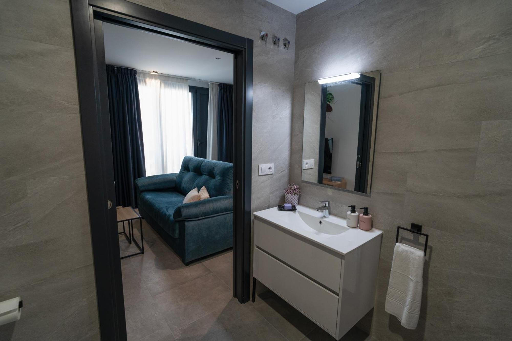 Riam Suites Apartamentos Лос-Паласьос-і-Вільяфранка Екстер'єр фото