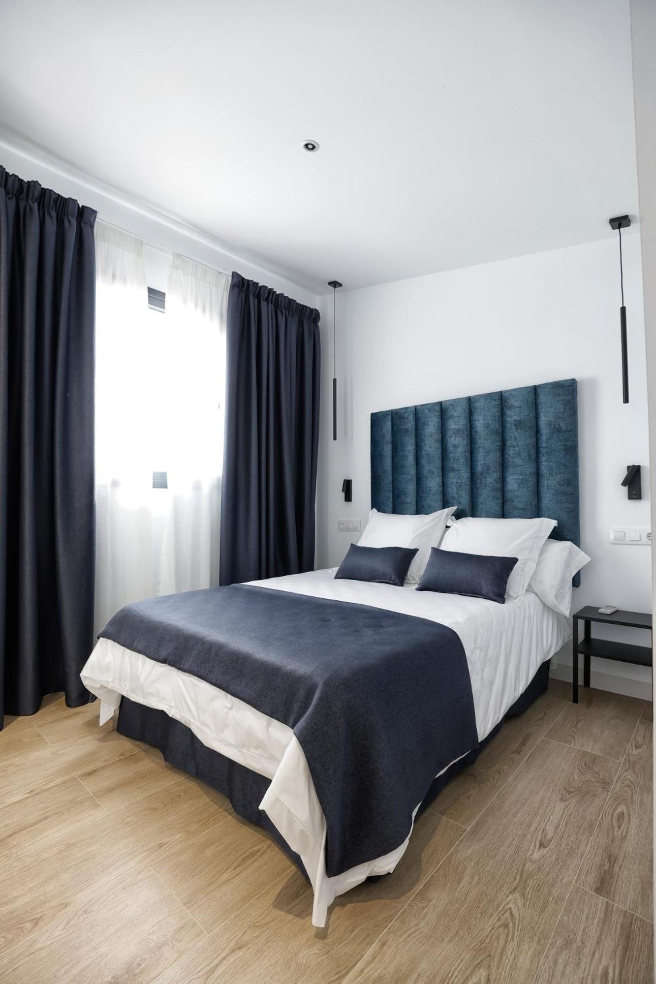 Riam Suites Apartamentos Лос-Паласьос-і-Вільяфранка Екстер'єр фото